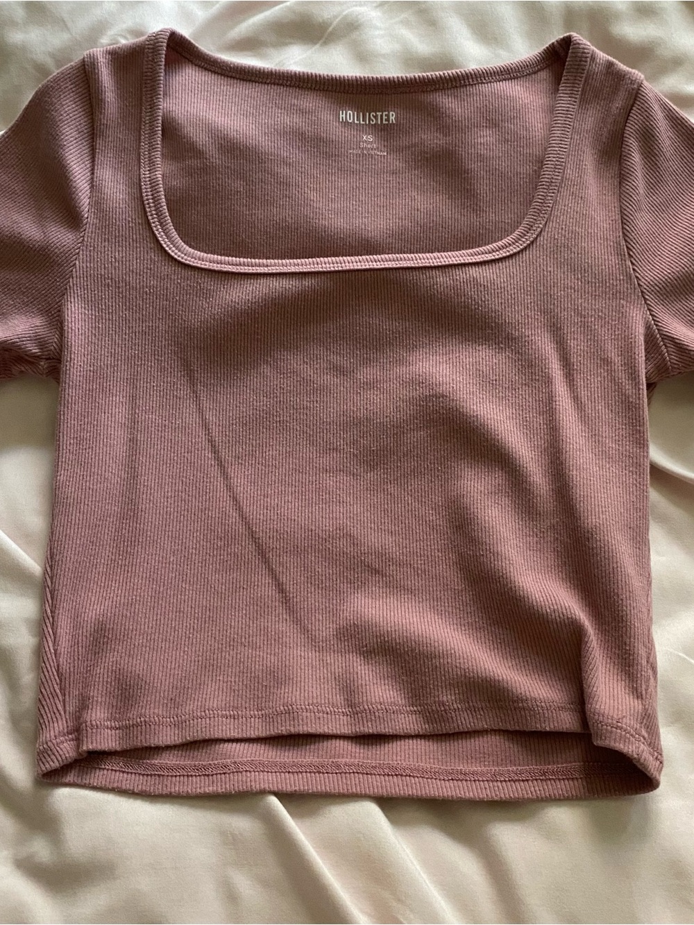 Hollister Dusty Mauve Ribbed Square-Neck Short Sleeve Top